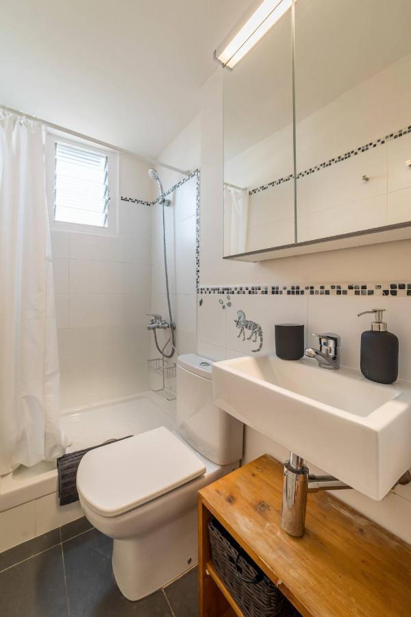 21per1020 - Cozy In De Gracia