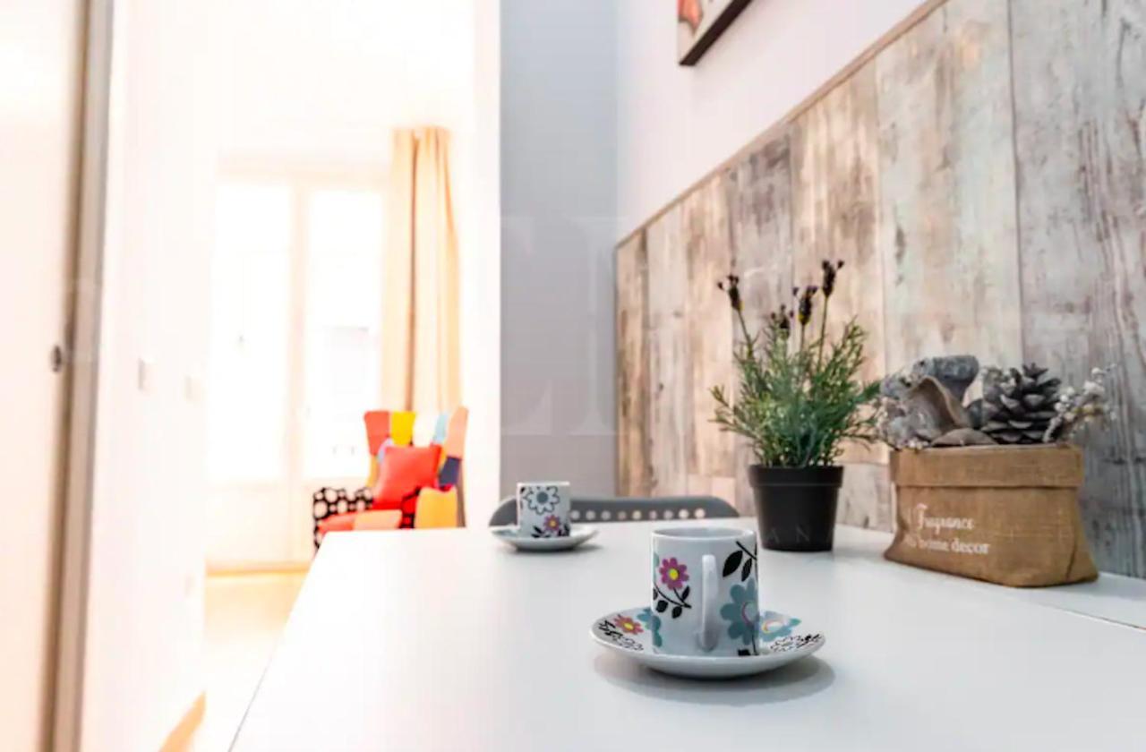 Holidays2malaga Capitan Renovated With Patio & Balconies In The Center Apartamento *