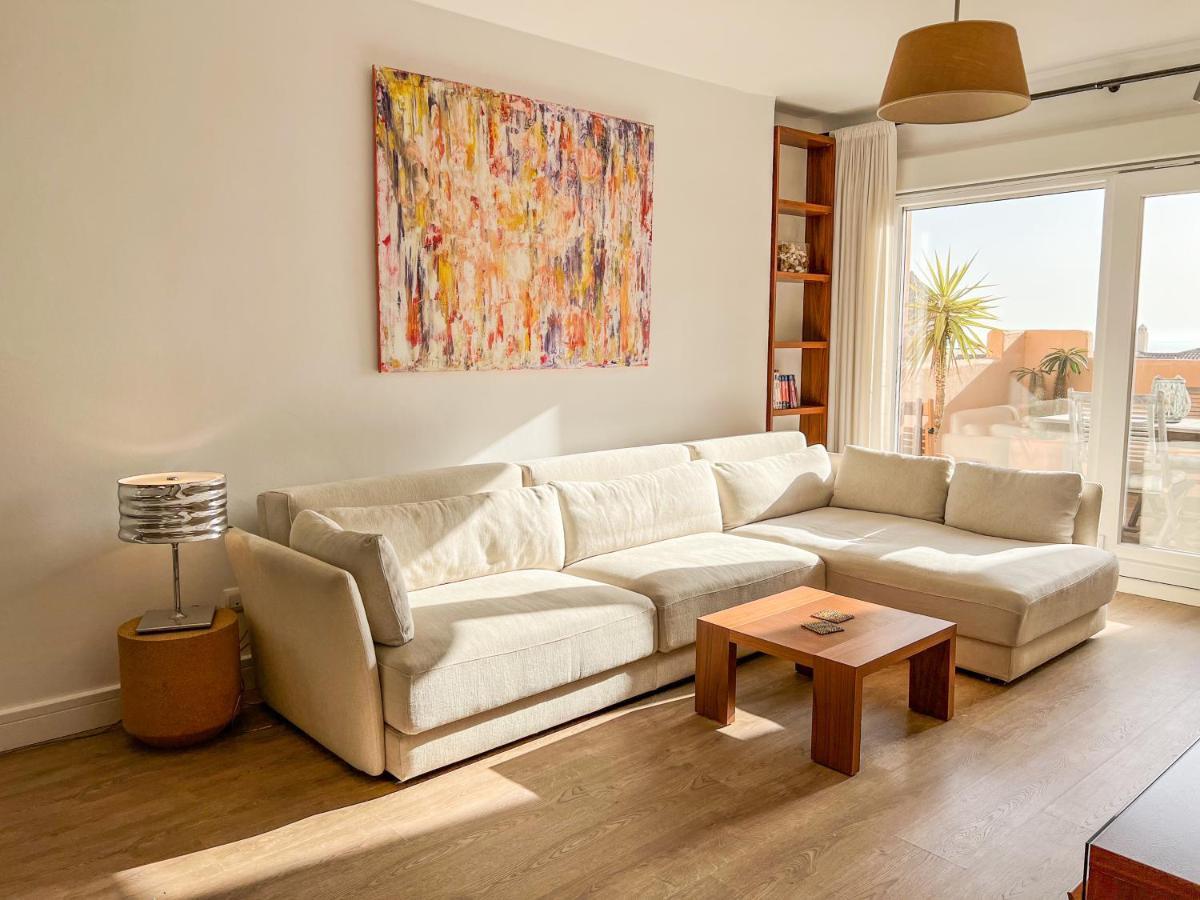 Apartment Cozy House - La Marina - Pool - Parking