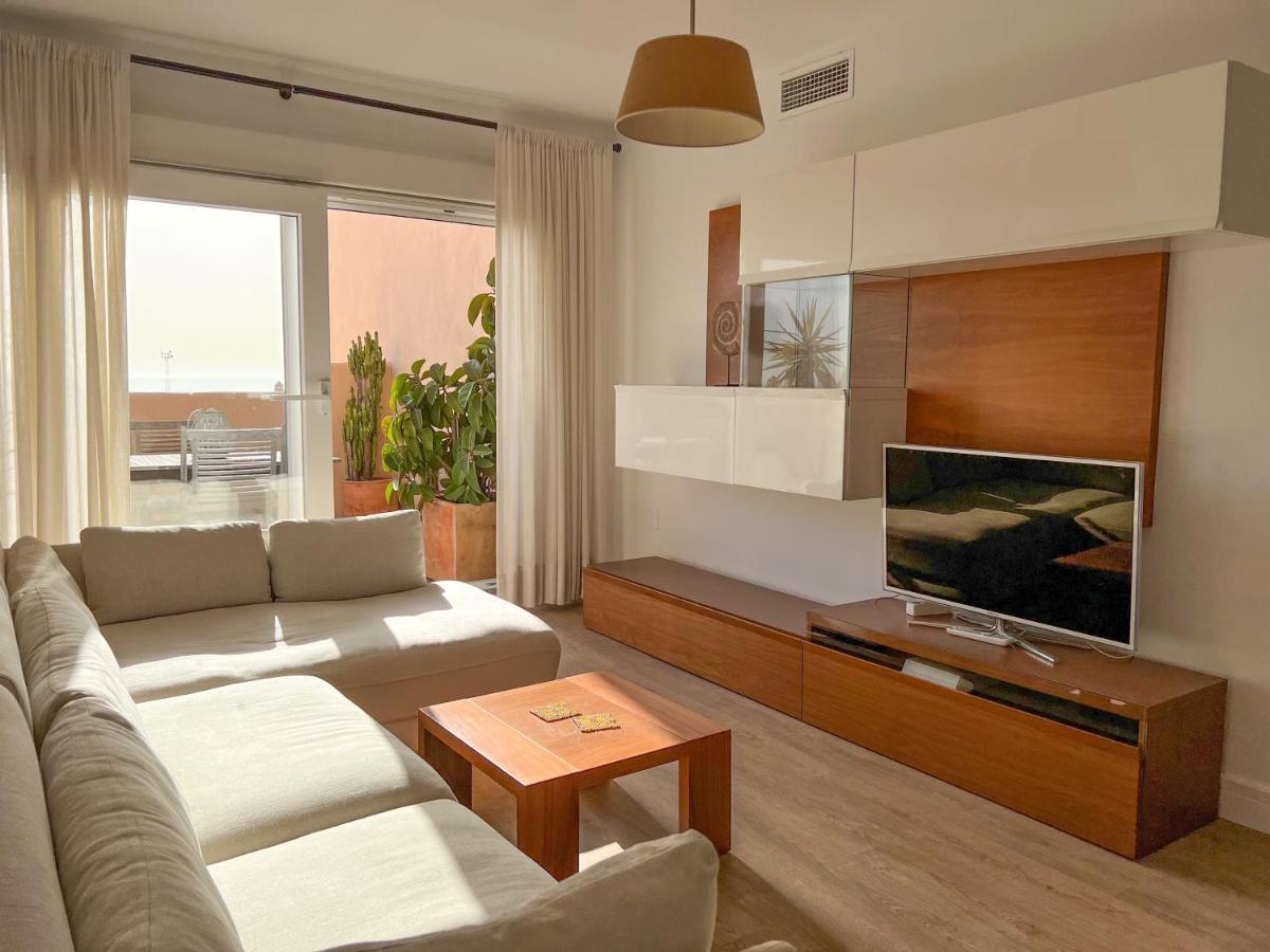 Apartment Cozy House - La Marina - Pool - Parking