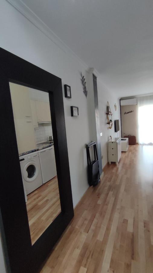 Apartamento Apto. Residencial En Con Piscina. *