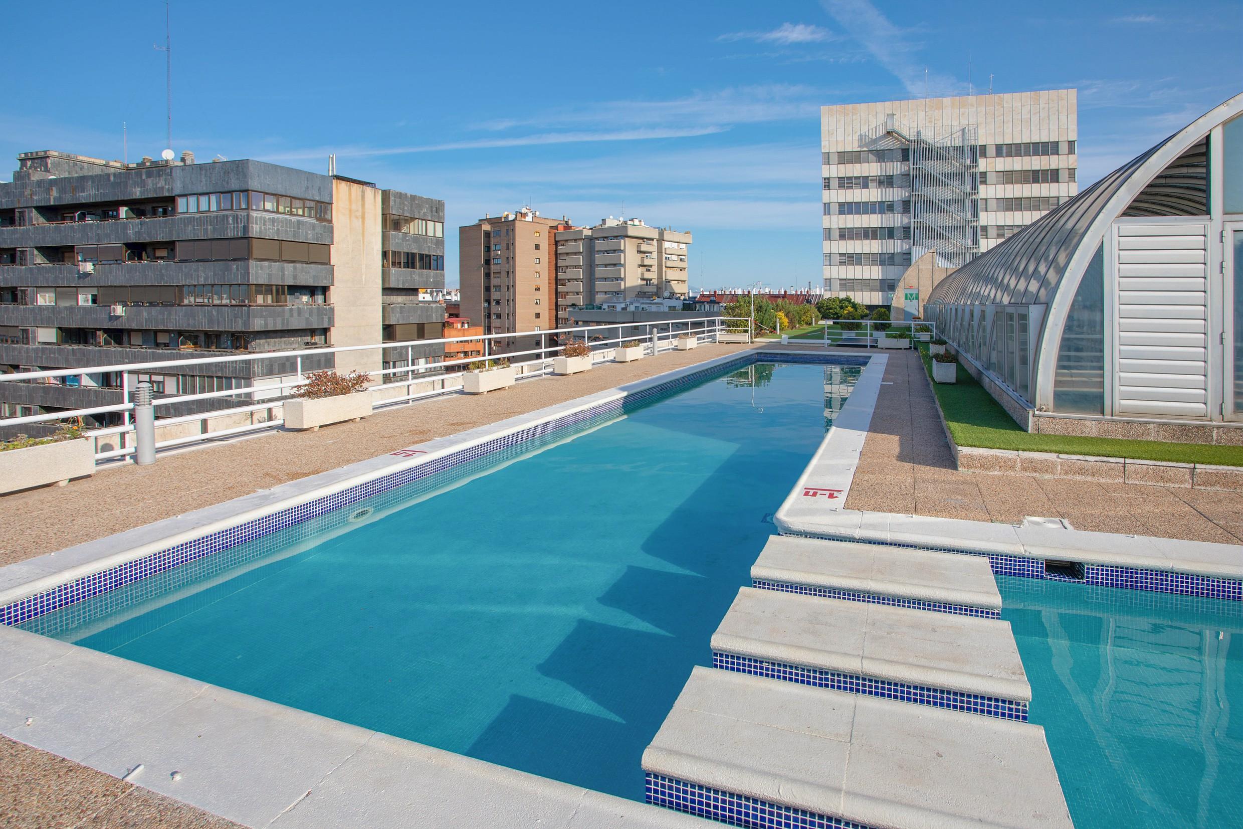 Pierre & Edificio Eurobuilding 2 Apartment *