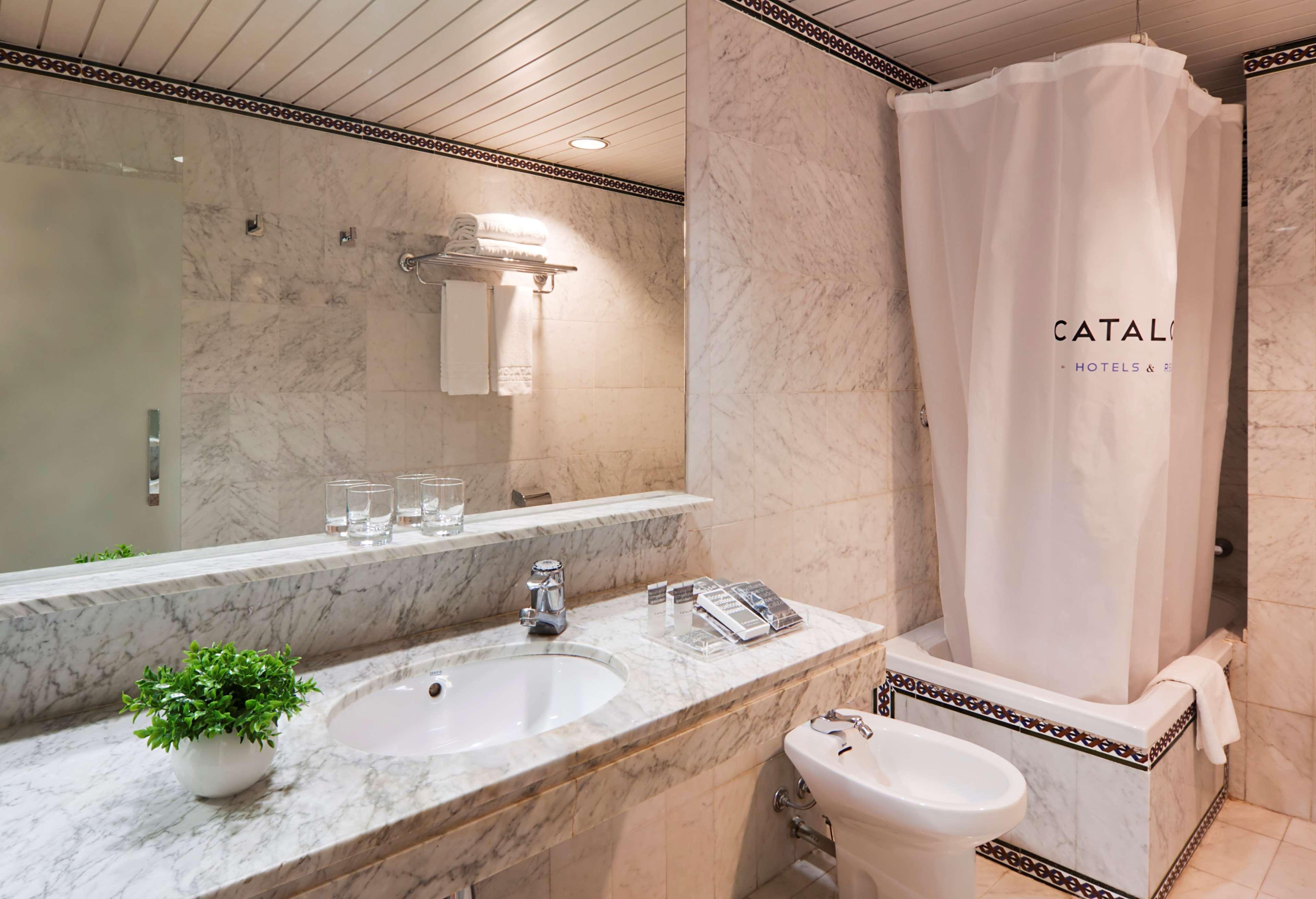Catalonia Híspalis Hotel 3*