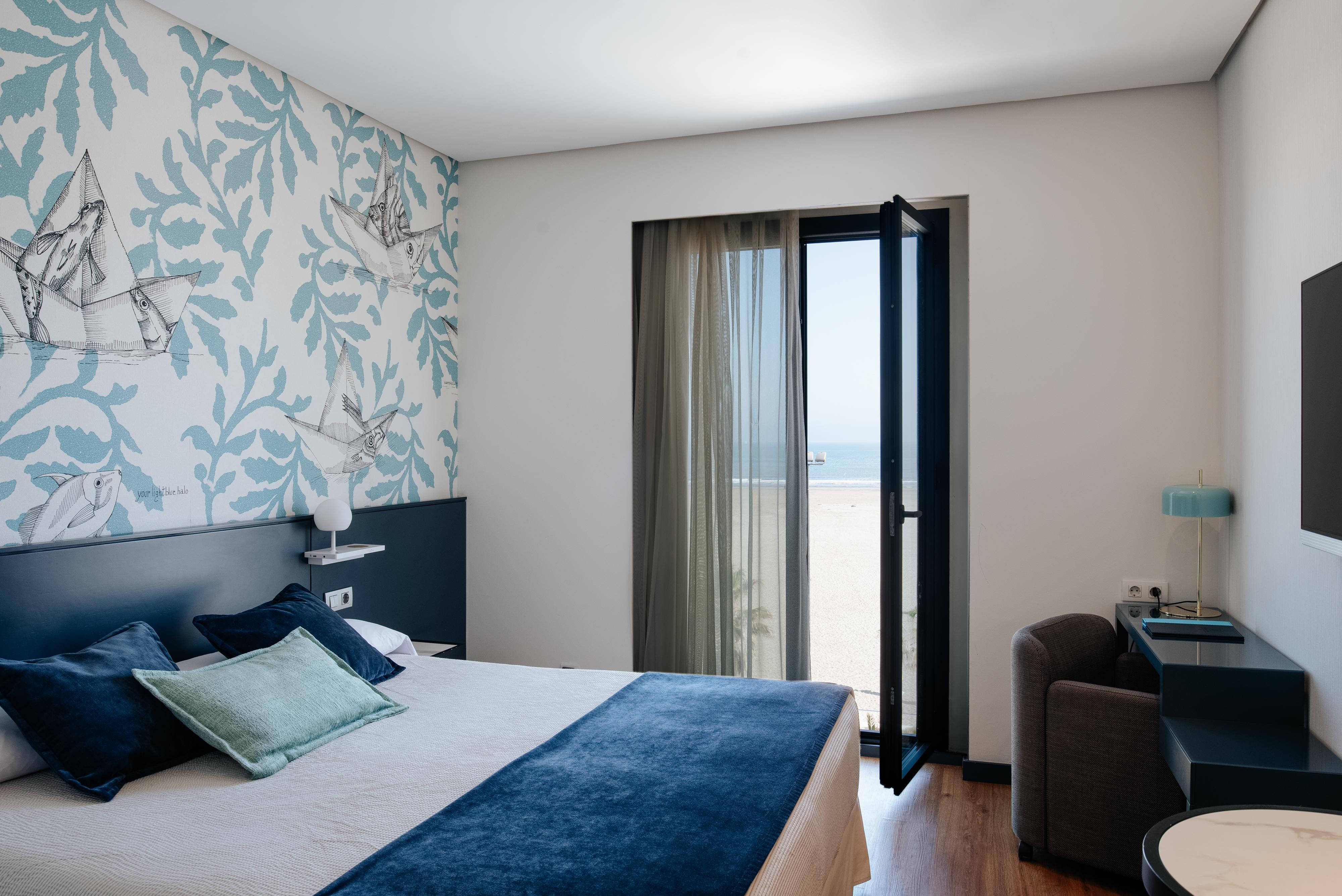 Hotel Neptuno Playa & 4*