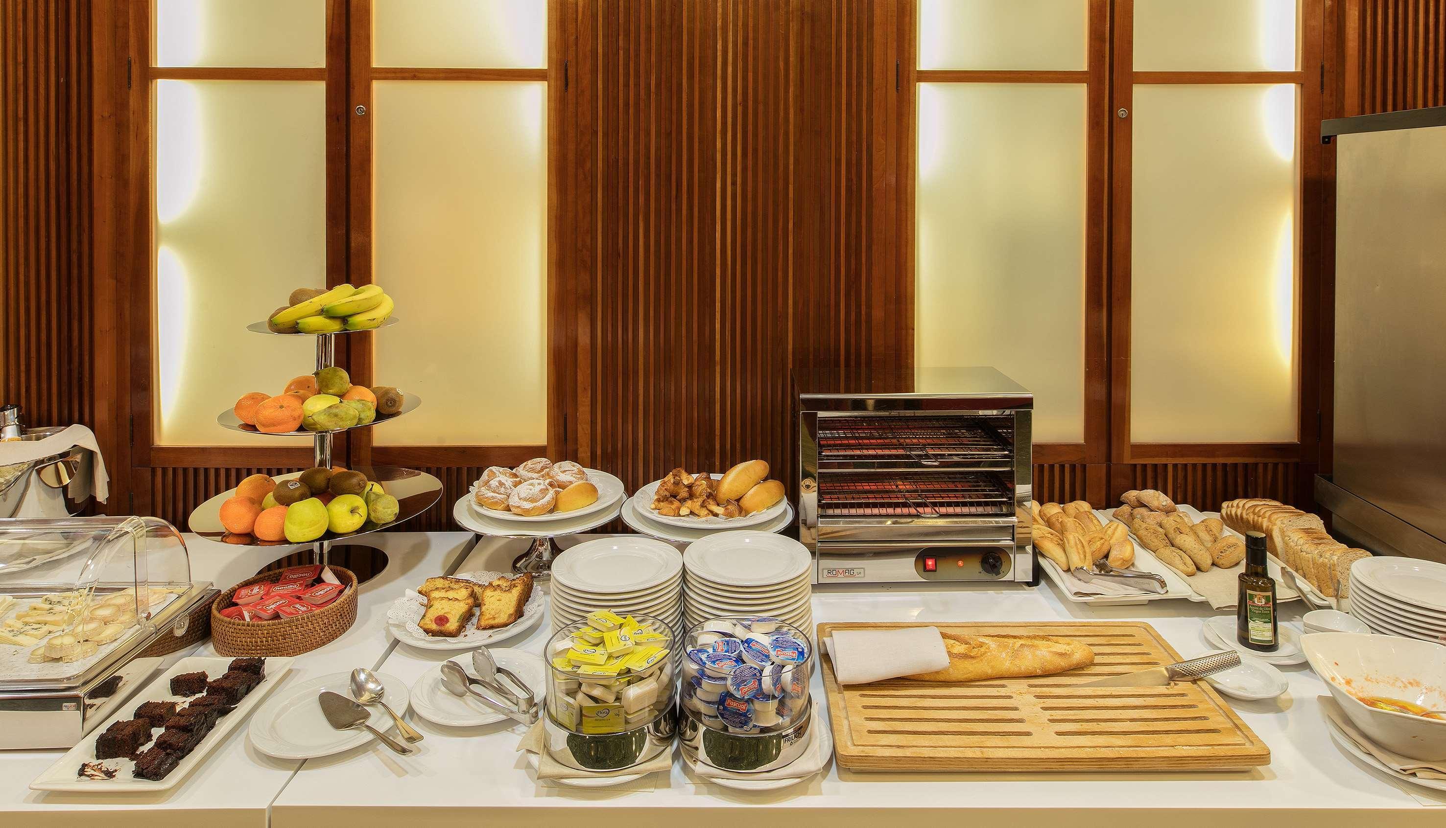 Melia Plaza Hotel