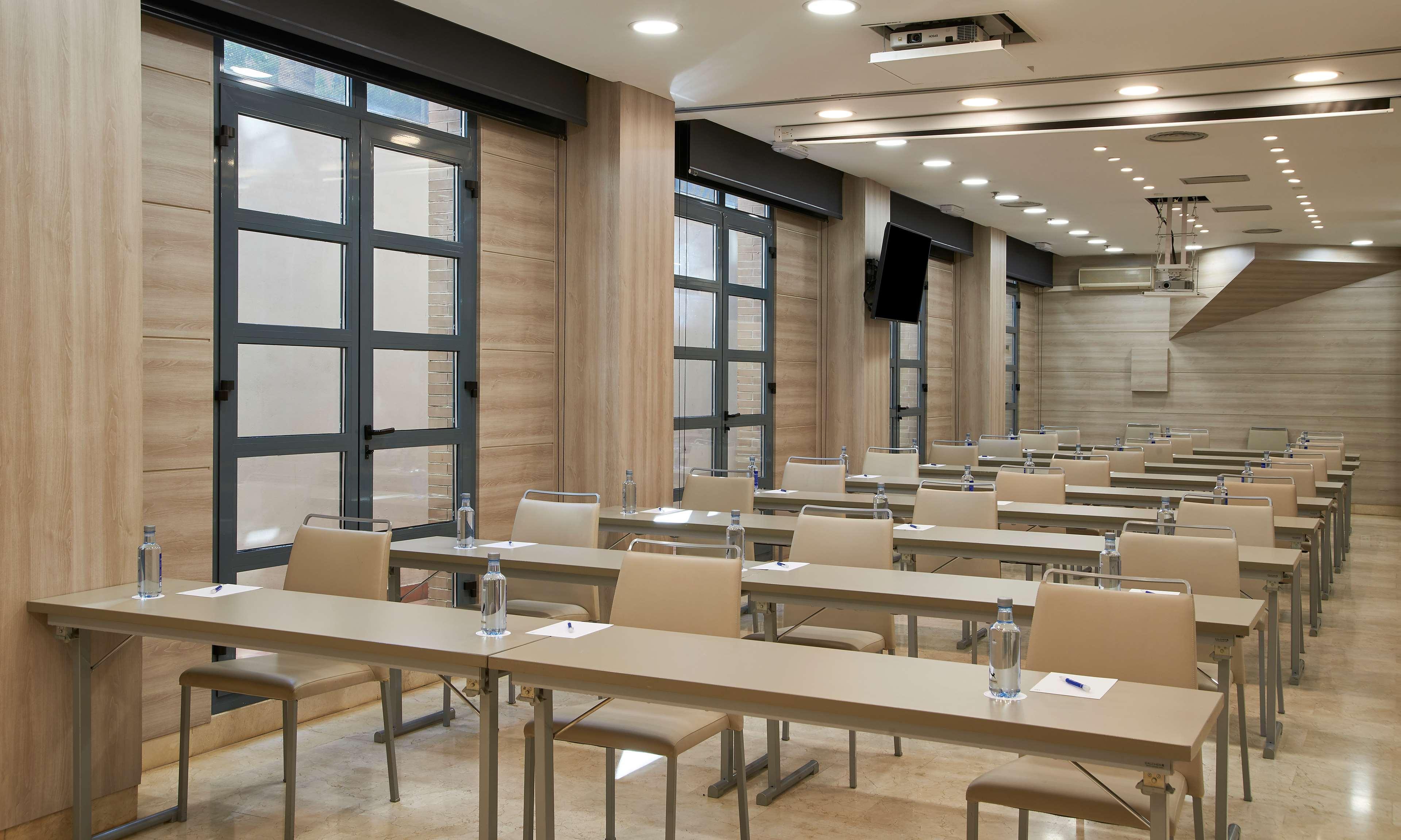 Nh Artes Valencia