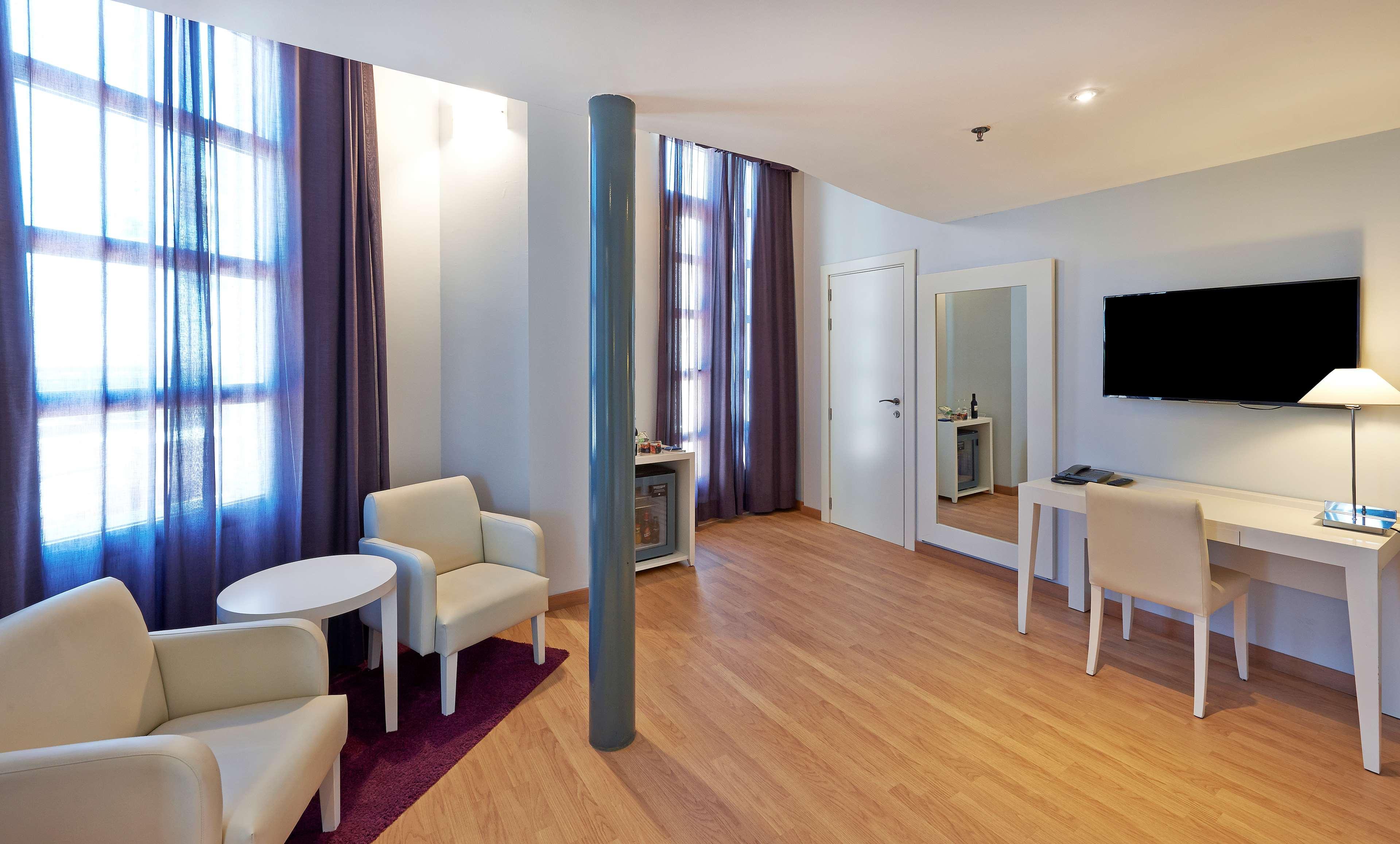 Nh Artes Hotel