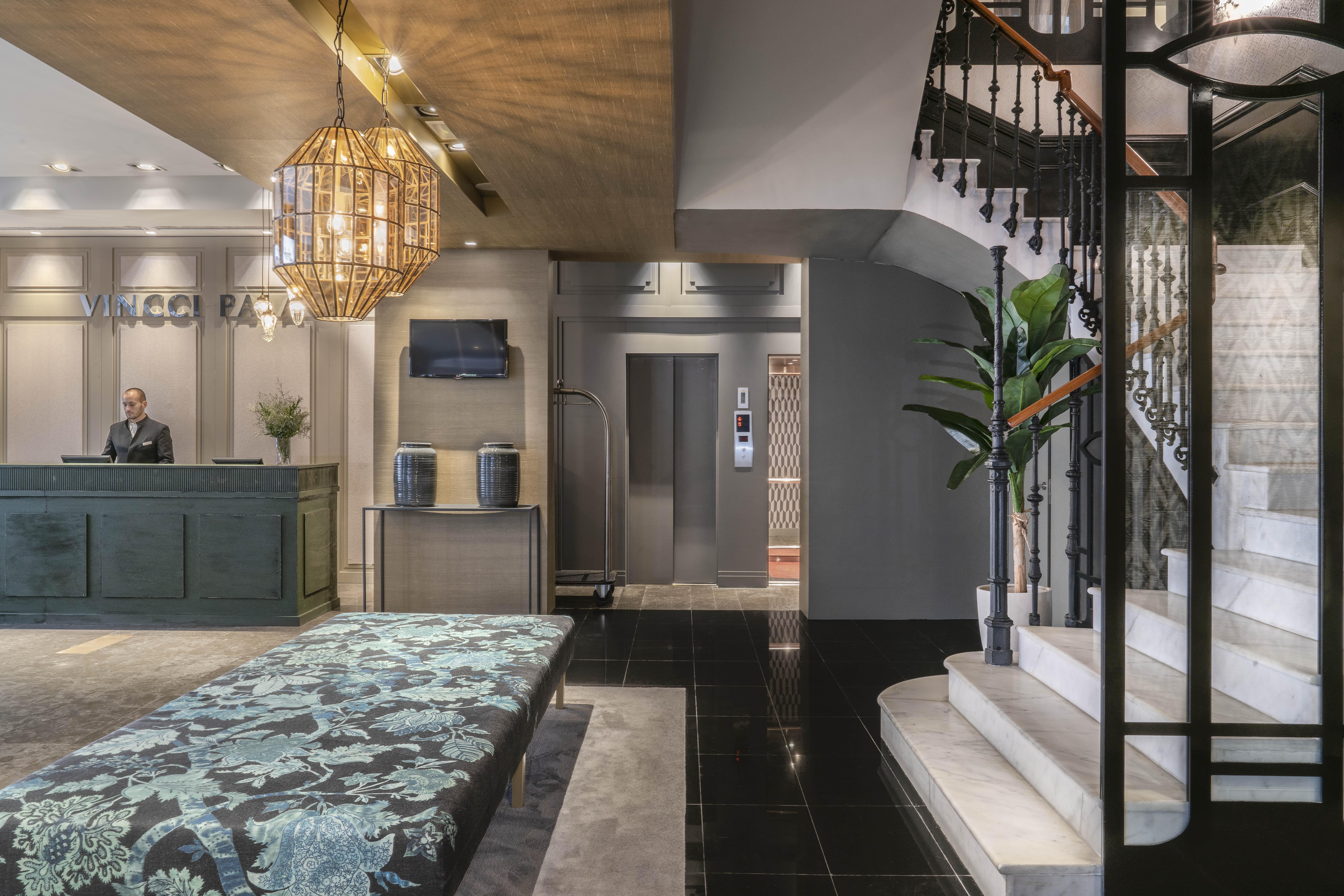Vincci Palace 4*