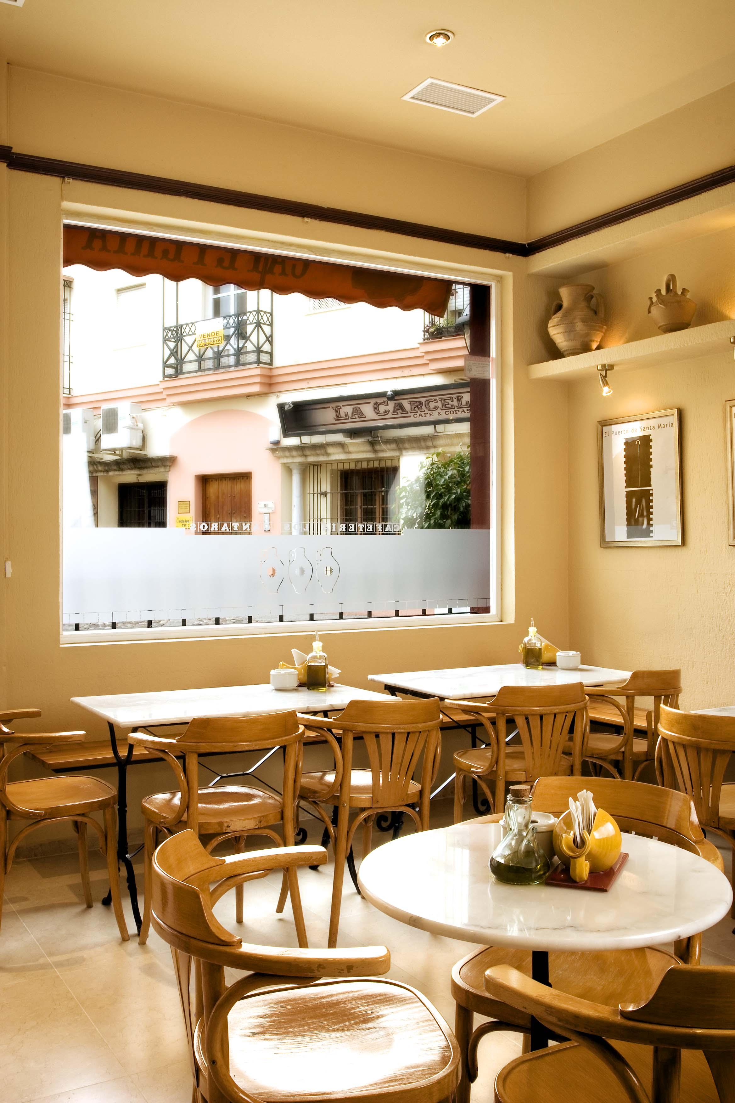 Cantaros Hotel 3*