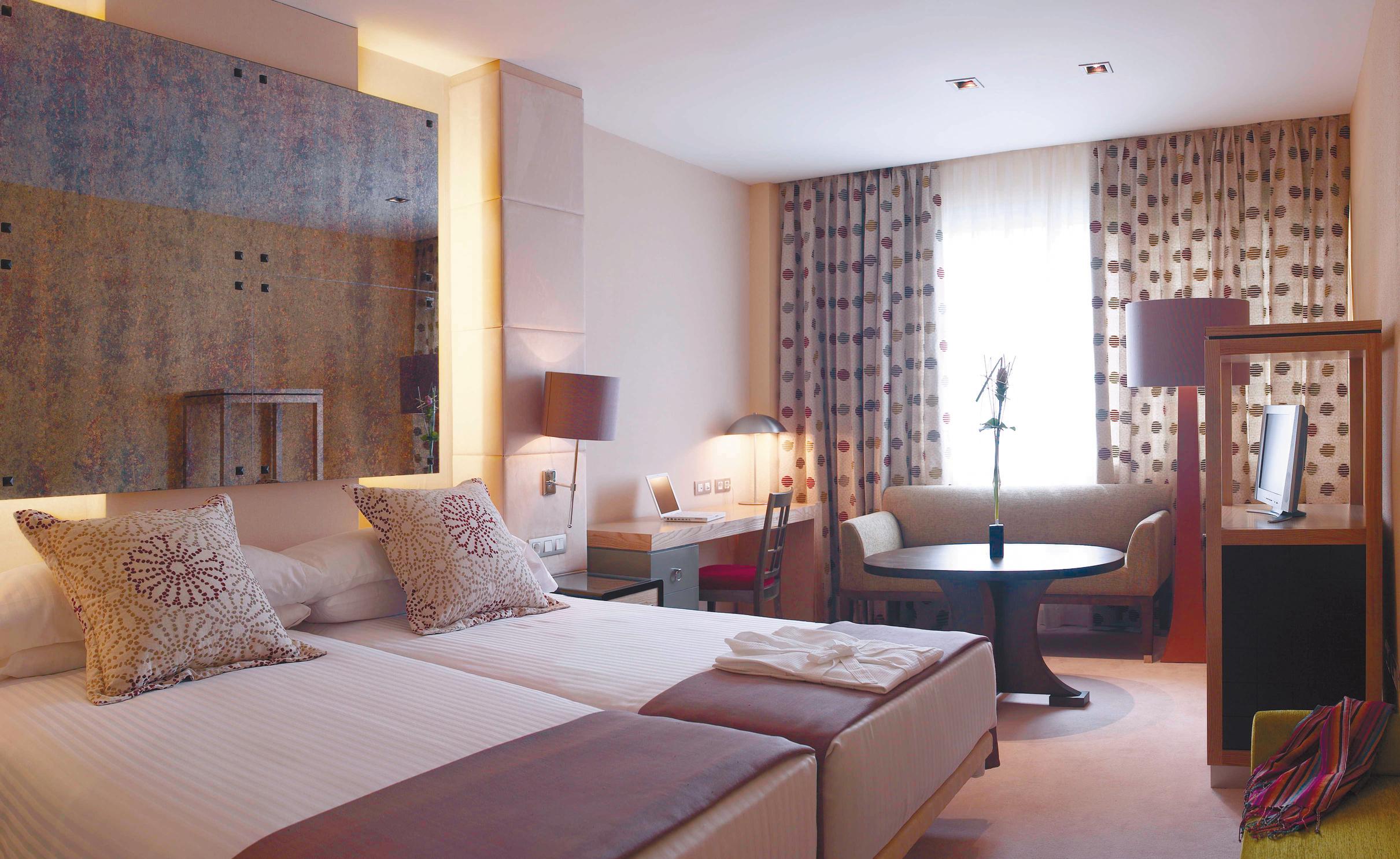 Hesperia Presidente Hotel 4*