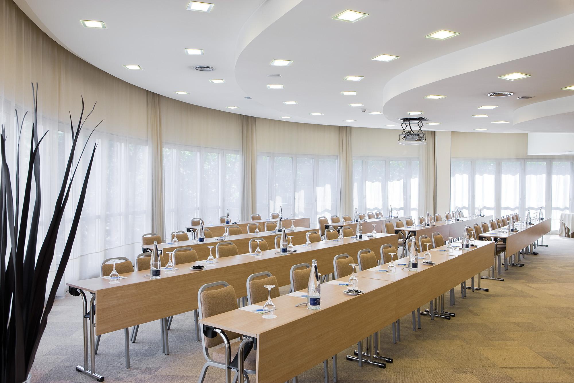 Hotel Hesperia Presidente 4*