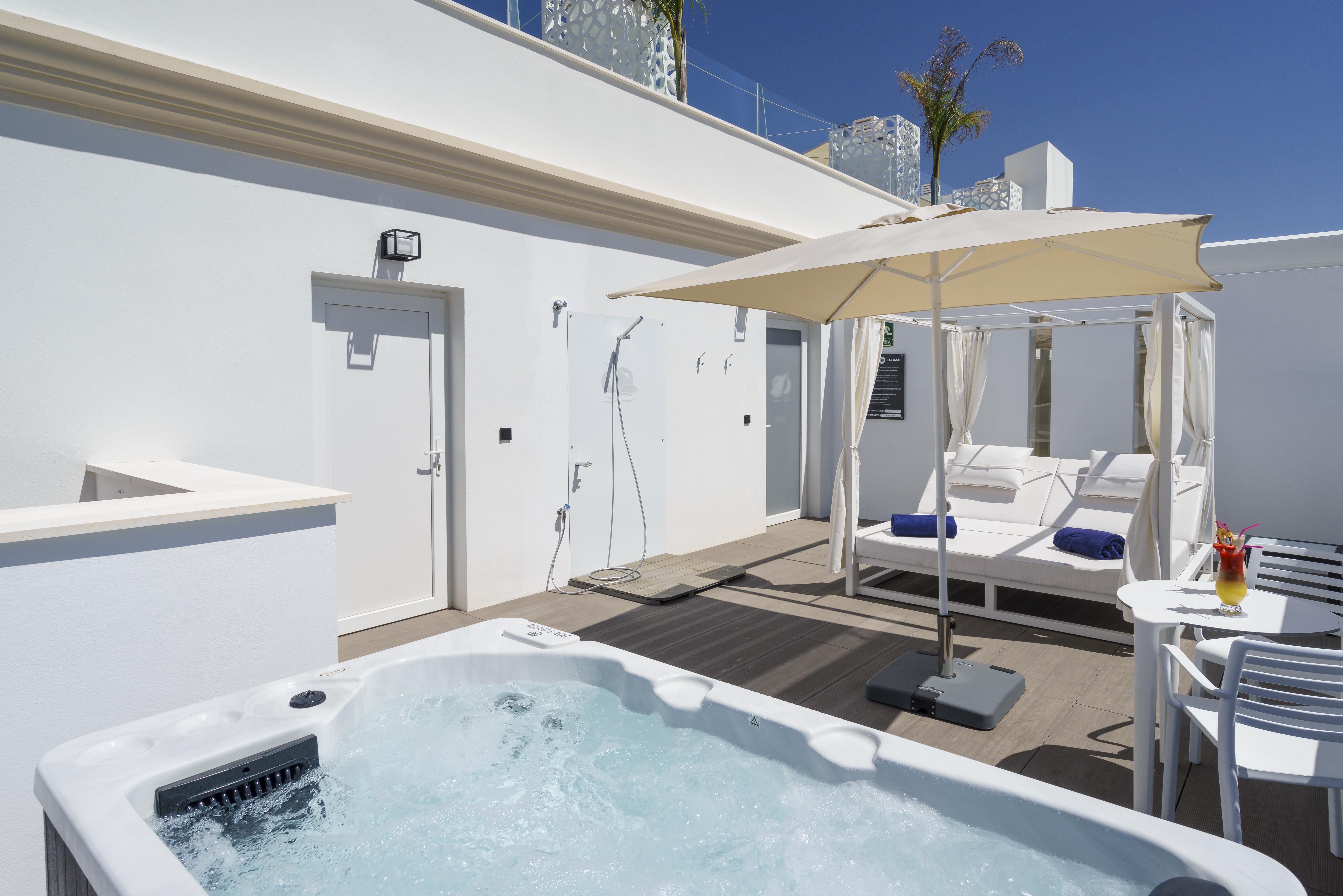 Costa Del Sol Hotel 3*