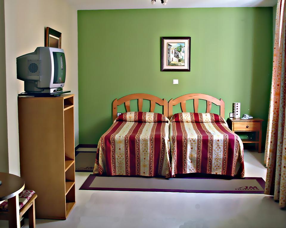 Hotel Jm Jardin De La Reina Guillena