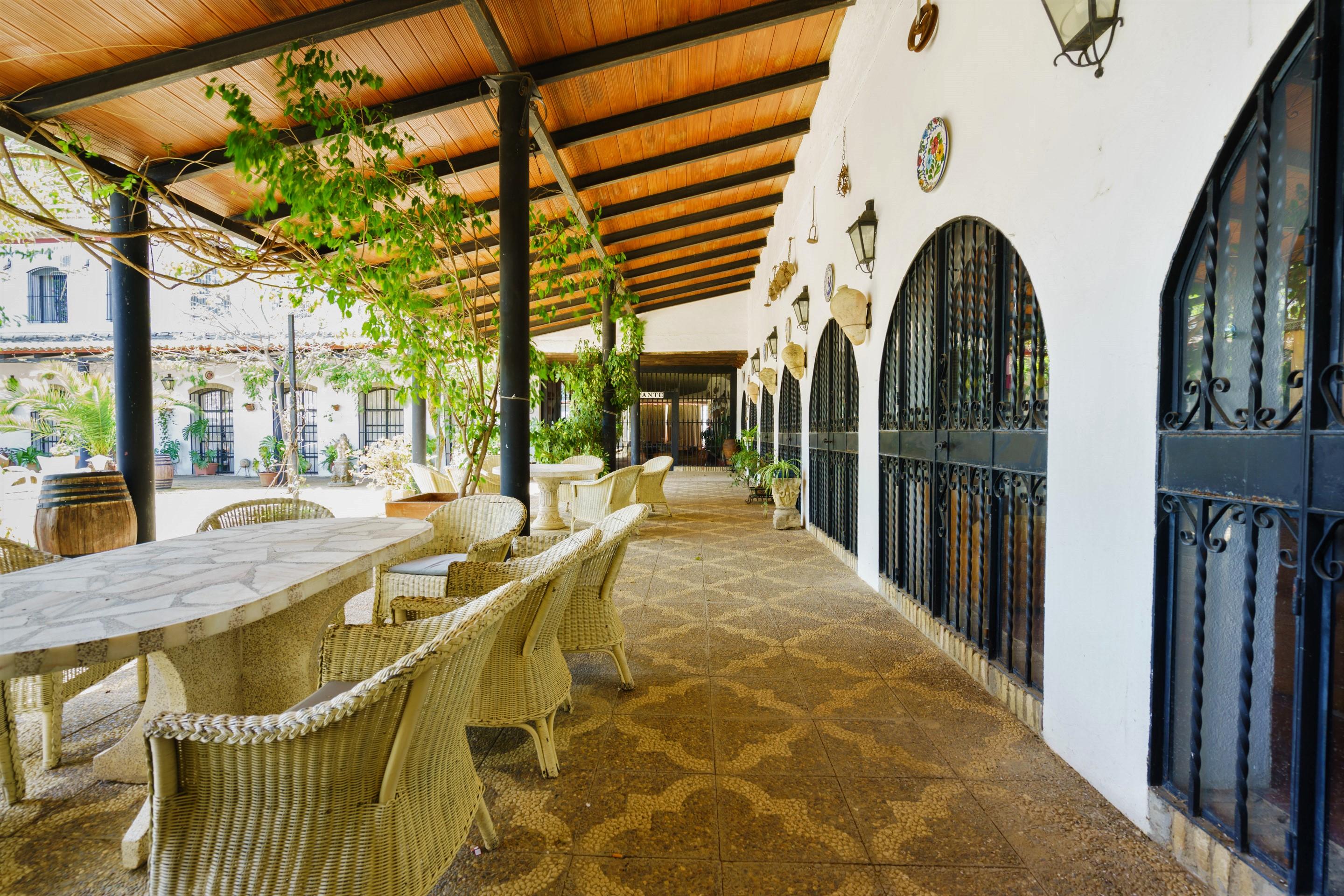Oyo Cumbres Hotel 2*