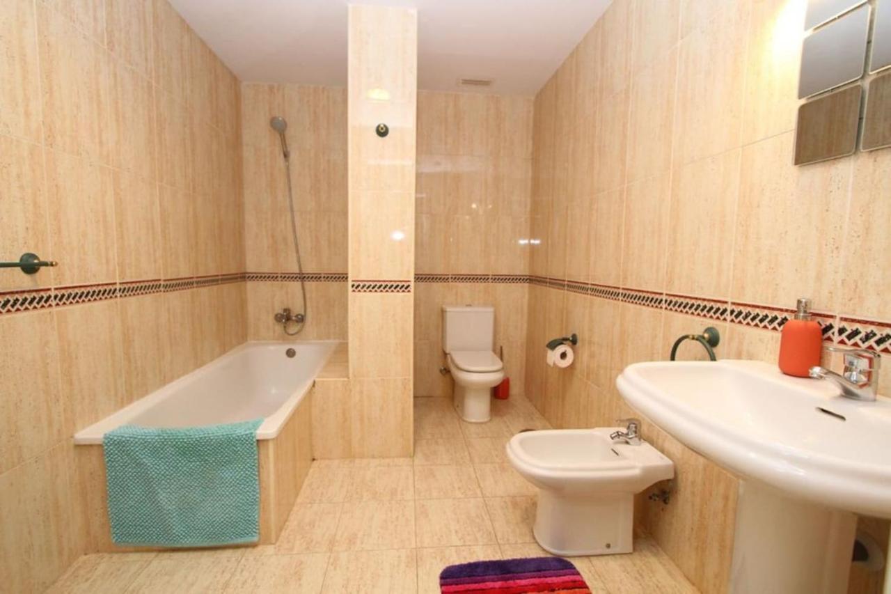 La Buena Vida Duplex: Stylish Retreat With Pool Access Near Puerto Banus