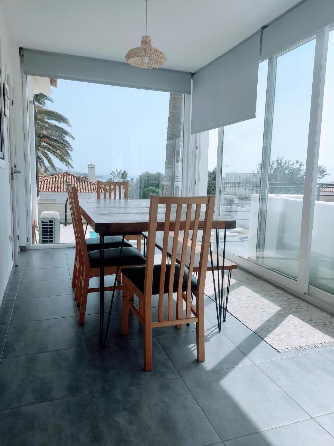 Torreguadiaro - 2 Mins Walk From The Bars And Restaurants *