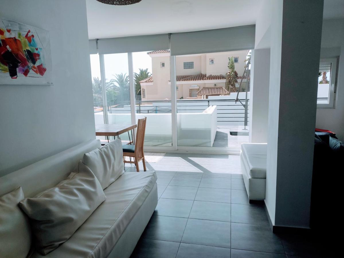 Villa Torreguadiaro - 2 Mins Walk From The Bars And Restaurants *