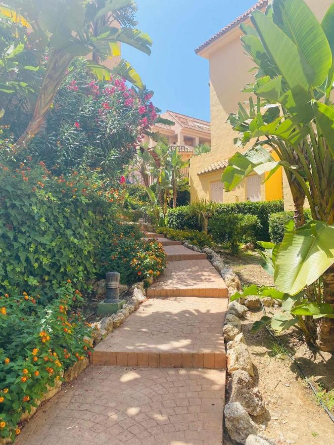 Duquesa Village Apartment *