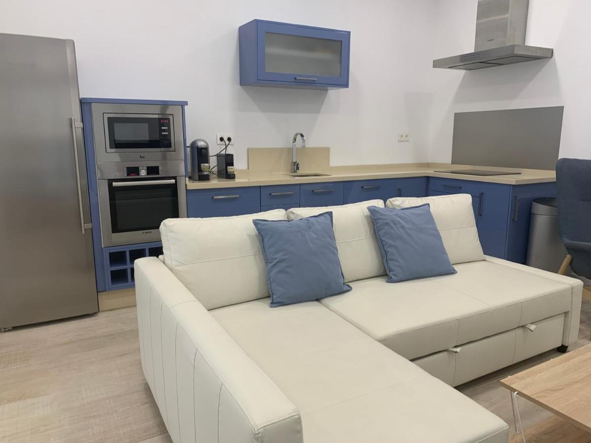 Monkeys Pages Del Corro Triana Apartment