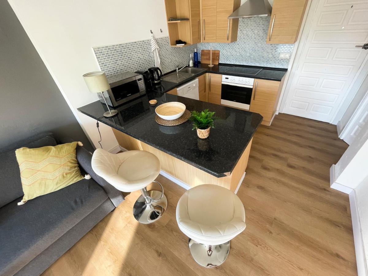 Apartment Oasis-real-apartment Beautiful Modern With Pool And Near The Benalmadena