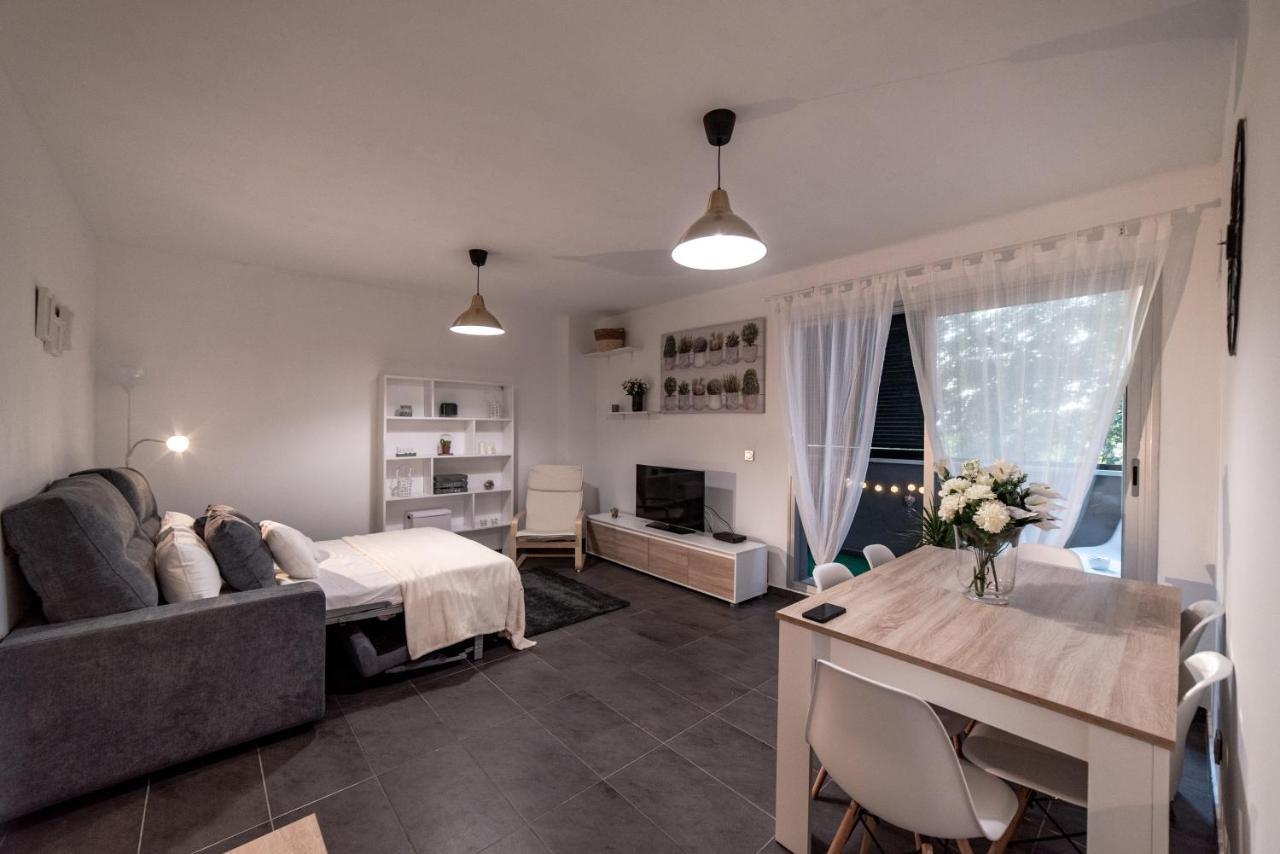 Luxurious Nordic Style Apartment Alhendin
