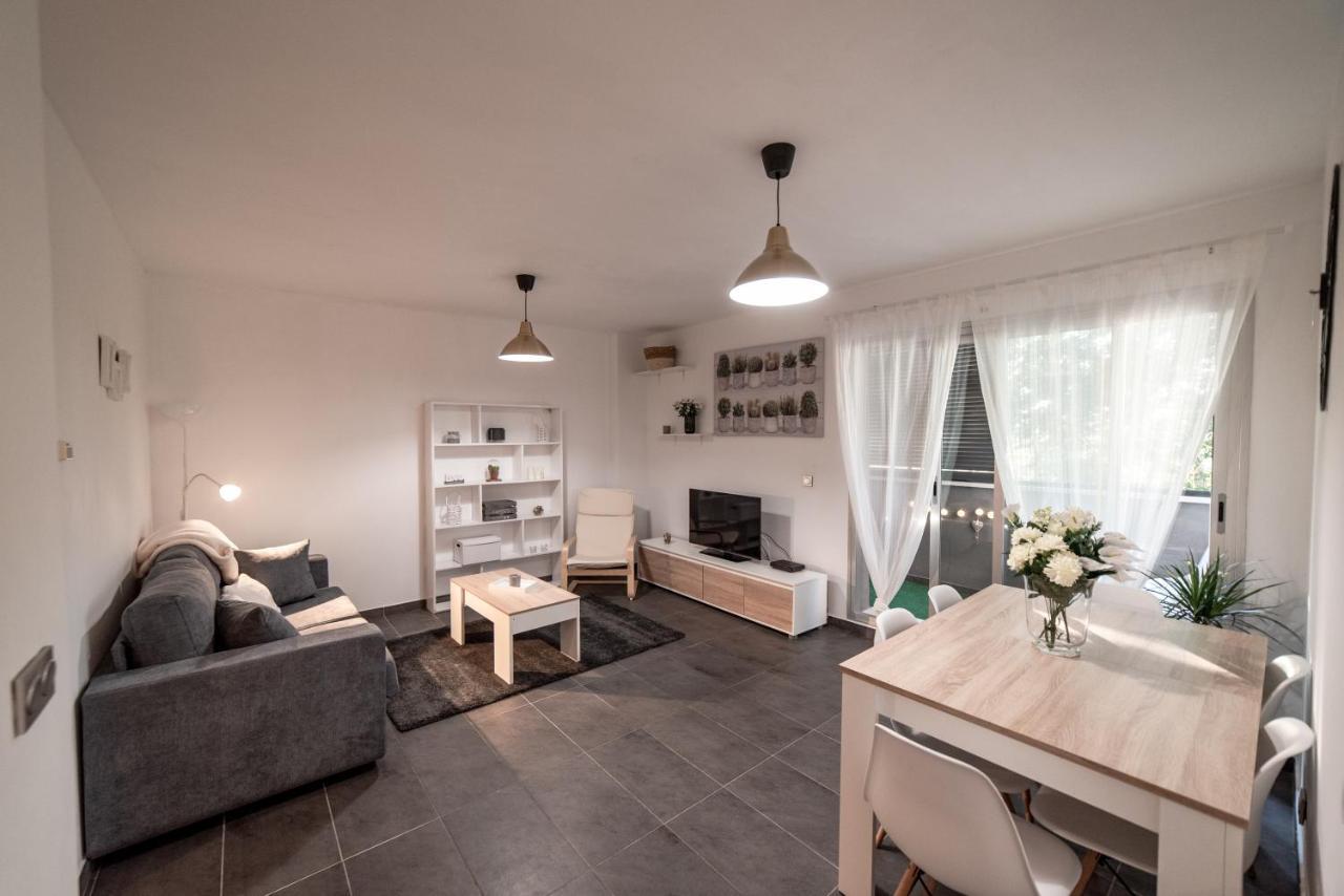 Luxurious Nordic Style Apartment *
