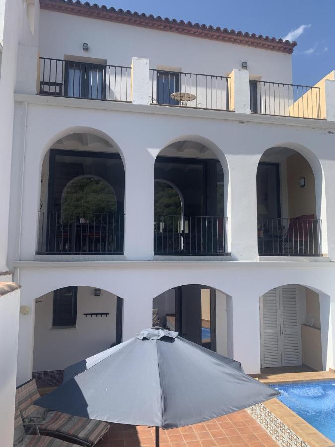 Casa Carmen Alájar