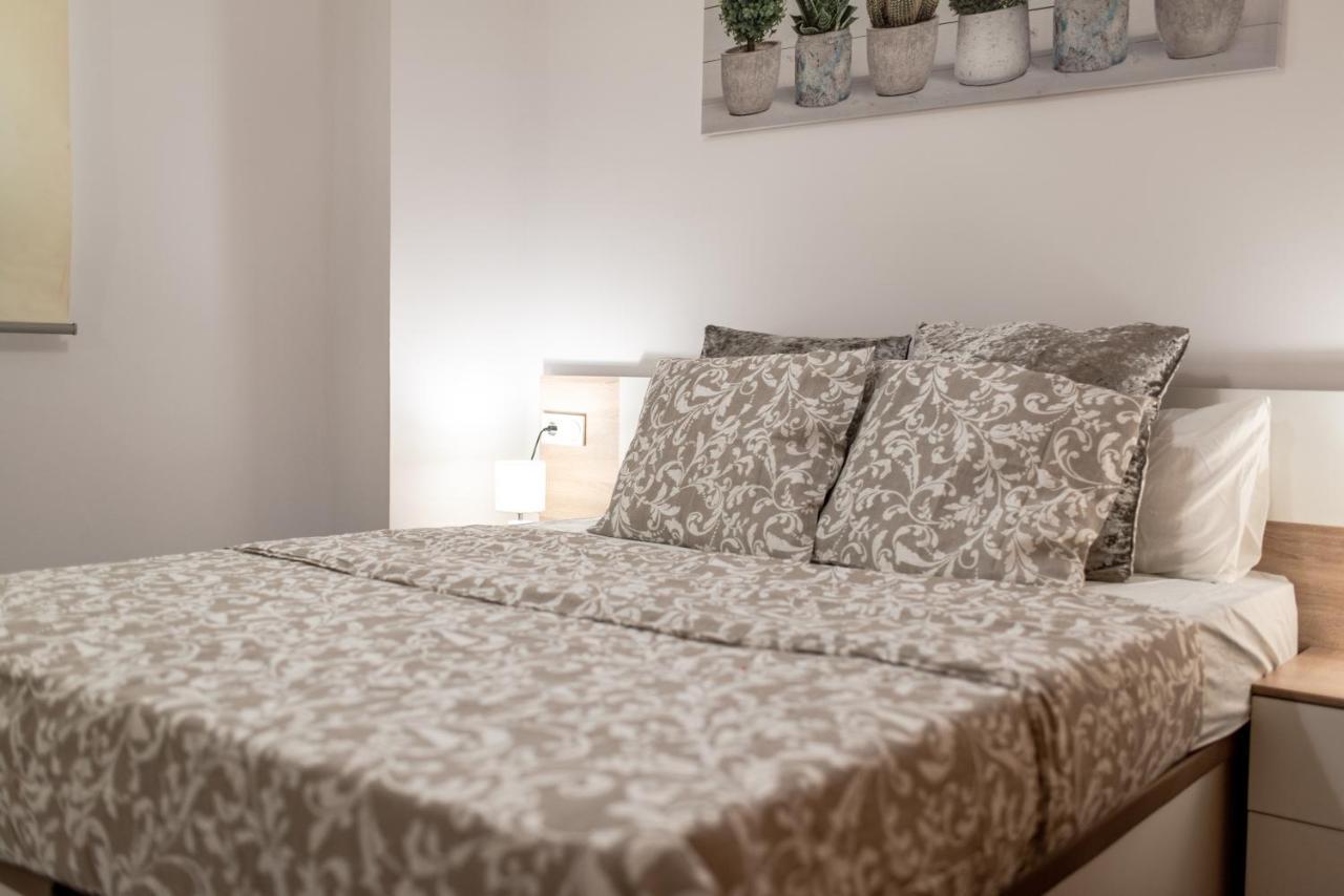 Luxurious Nordic Style Apartment Alhendin