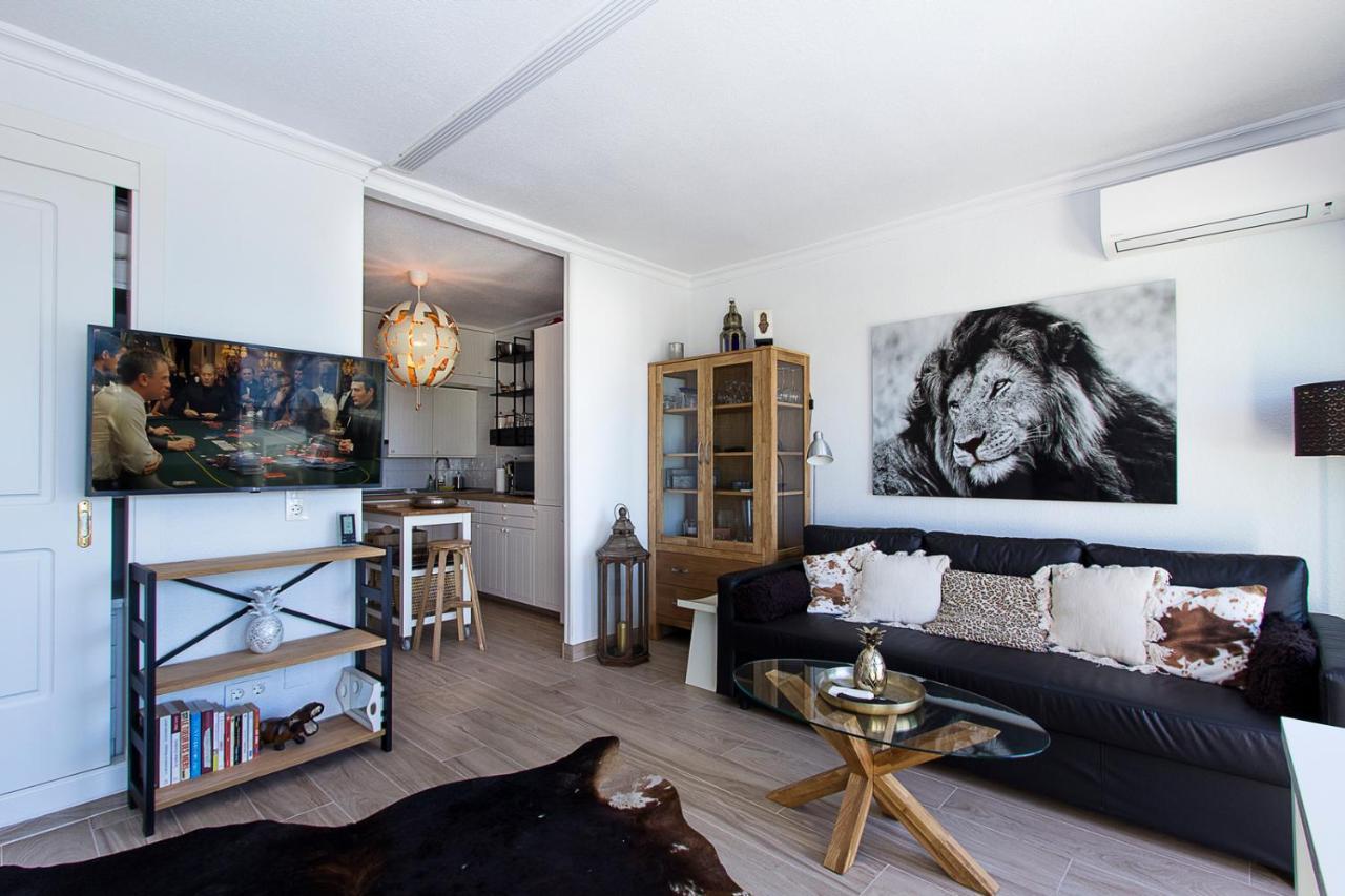 Apartment Sea Front In Marbella
