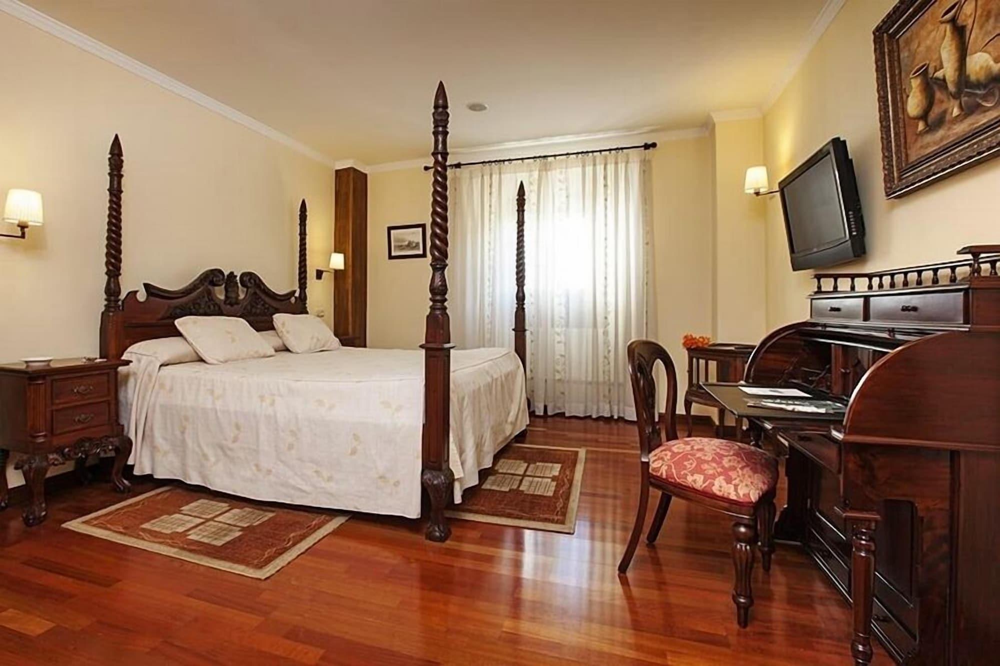 Hotel Eslava 4*
