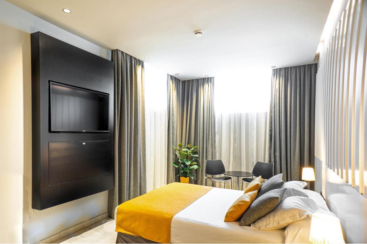 Hotel Costa Del Sol 3*
