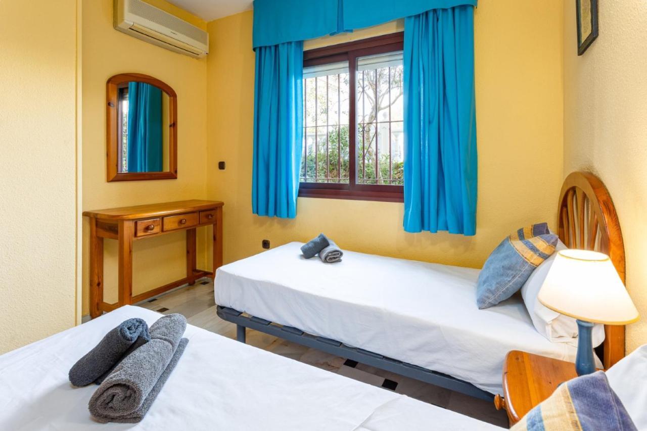 Holidays2mijas Costa Lubina Del Sol Frontline Beach, Pool, Terrace, Seaview & Parking Apartamento