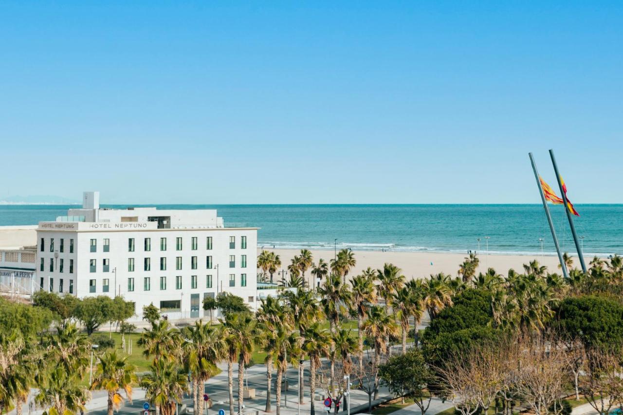 Neptuno Playa & 4* Valencia