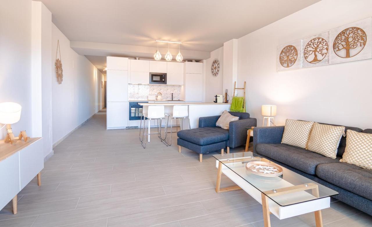 Apartamento W Beach/mountain Views, Pool And Parking *