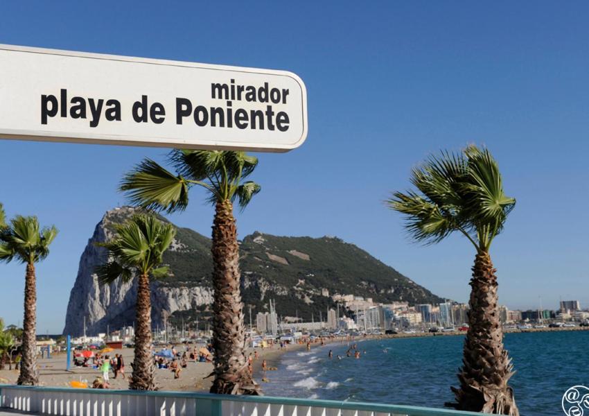 Fantástico Apart. En 1°linea Playa 5min Gibraltar *