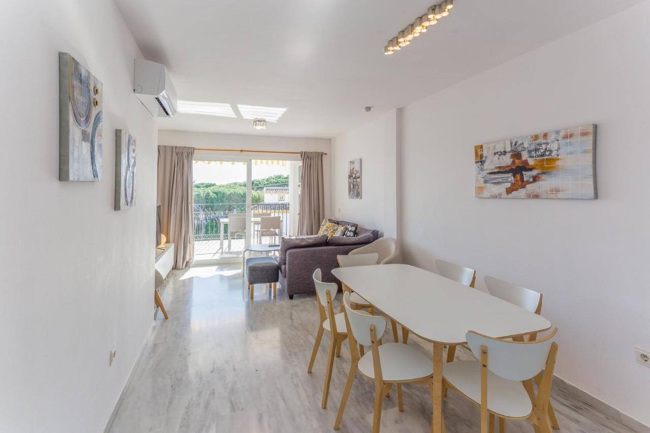 Apartamento Gran Calahonda 2br 2ba With Terrace Wifi/ac/pool Sitio de Calahonda
