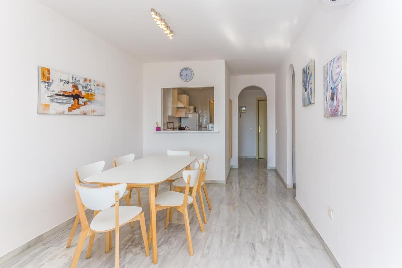 Gran Calahonda 2br 2ba With Terrace Wifi/ac/pool Apartamento Sitio de Calahonda