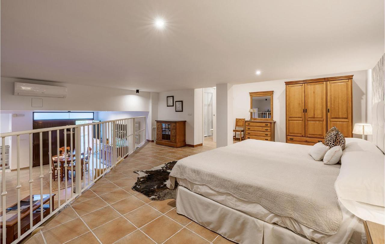 Stunning In With Wifi&outdoor Swimming Pool Apartamento *