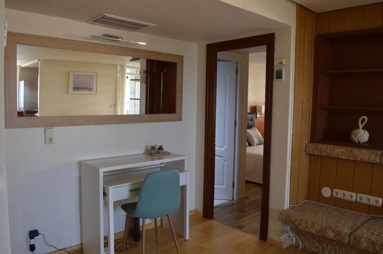La Nogalera Modern And Spacious With Pool And Sea View