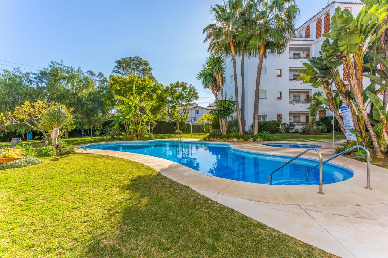 Gran Calahonda 2br 2ba With Terrace Wifi/ac/pool Apartamento Sitio de Calahonda