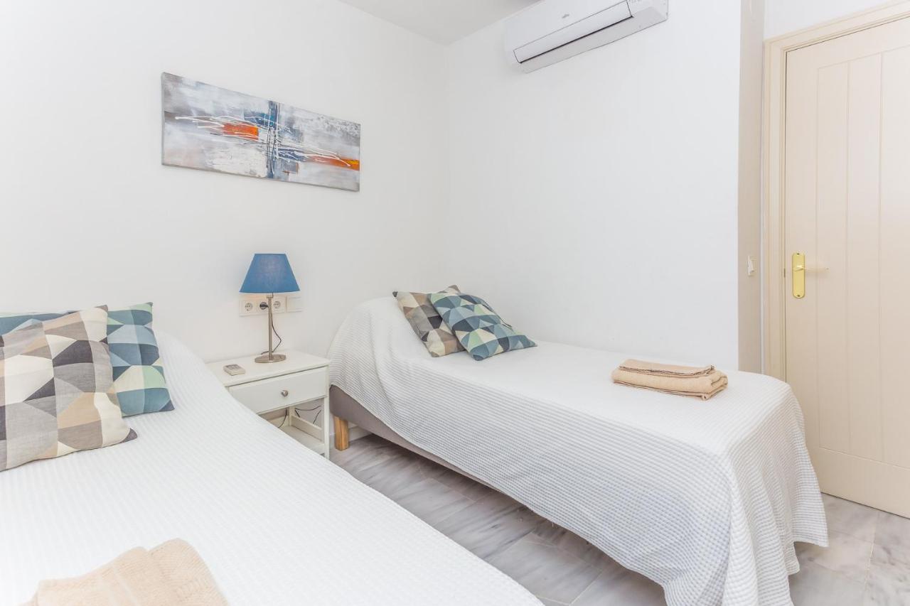 Apartamento Gran Calahonda 2br 2ba With Terrace Wifi/ac/pool *