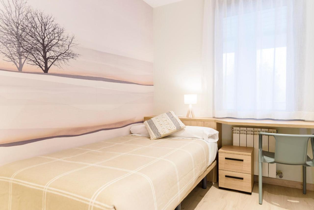 Salburua Apartahotel Vitoria