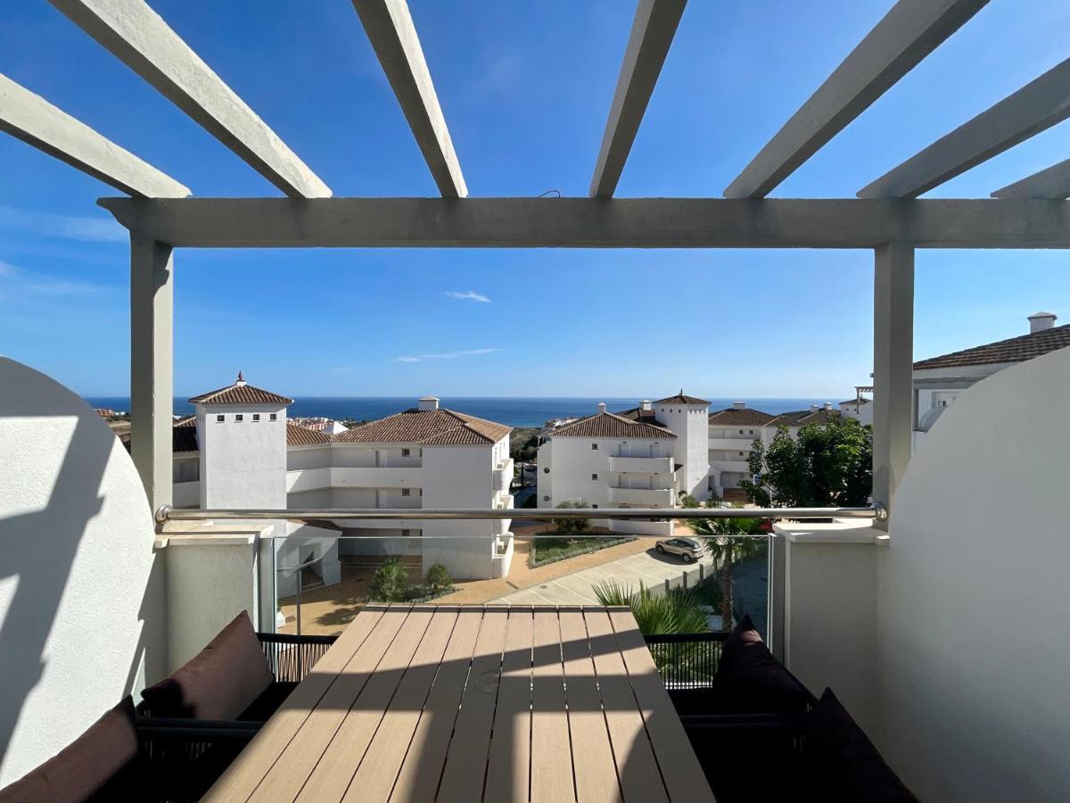 Hill Sea View Apartment
