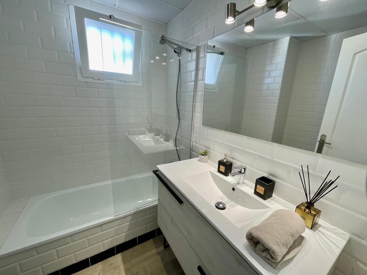 Hill Sea View Apartment Manilva