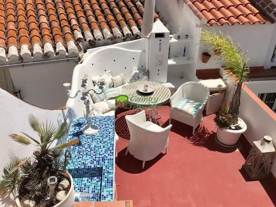 Small With Beautiful Sea Views Сasa de vacaciones *