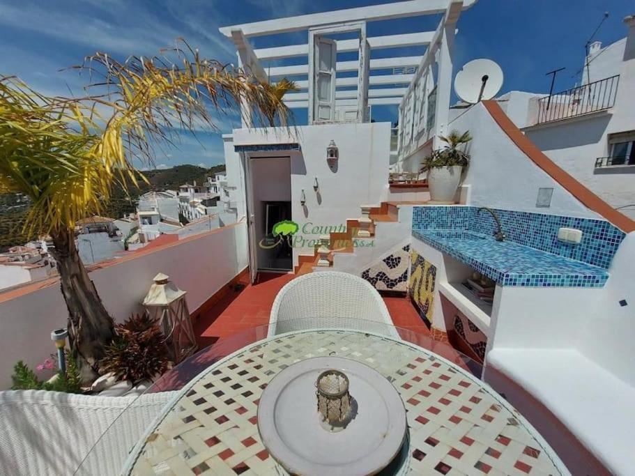 Small With Beautiful Sea Views Сasa de vacaciones