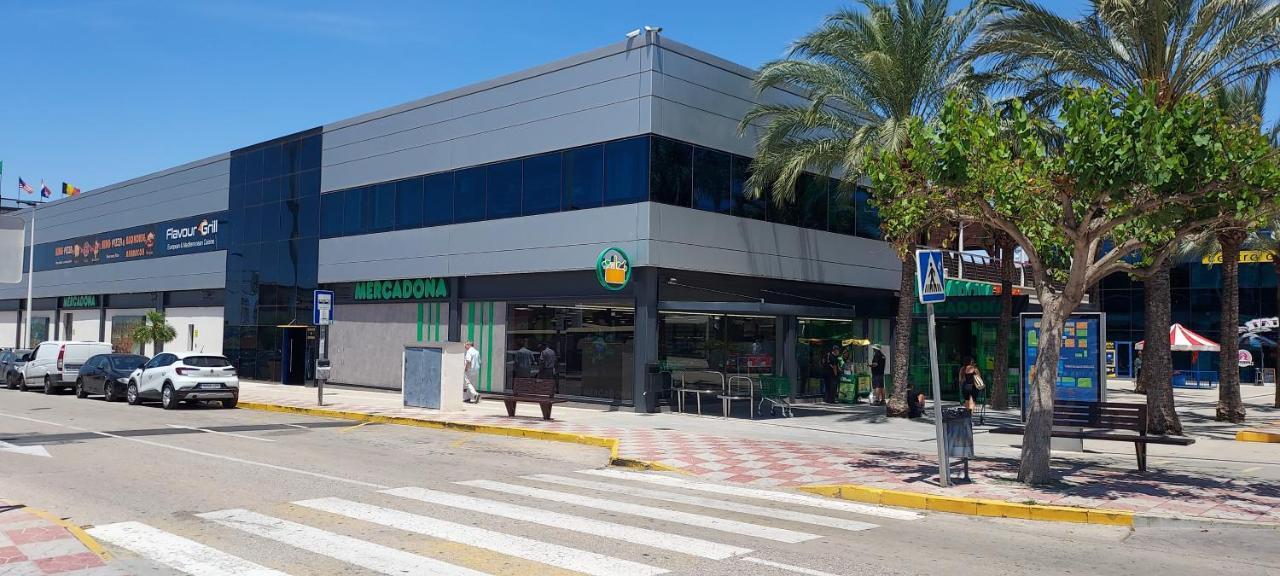 Agradable Con Piscina Privada Villa *