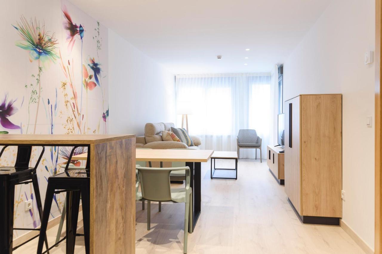 Salburua Apartahotel Vitoria