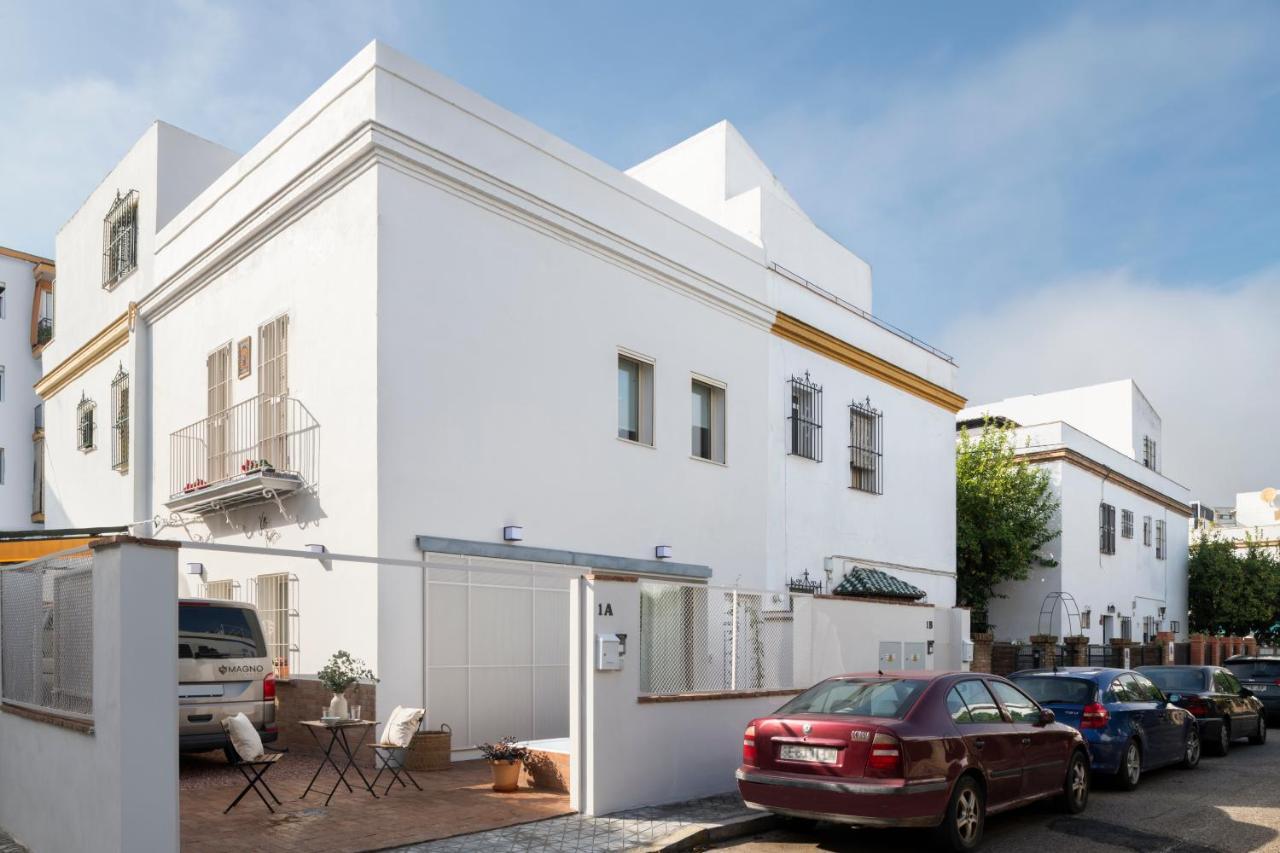 Magno Robles With Jacuzzi And Private Parking Sevilla