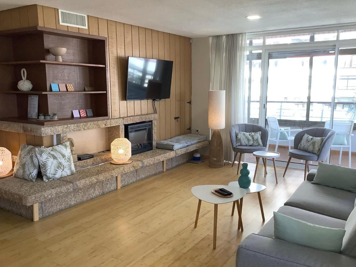 Apartment La Nogalera Modern And Spacious With Pool And Sea View